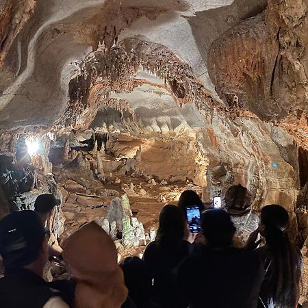 Endless Caverns Rv Resort & Cavern Tours Ню Маркет Екстериор снимка