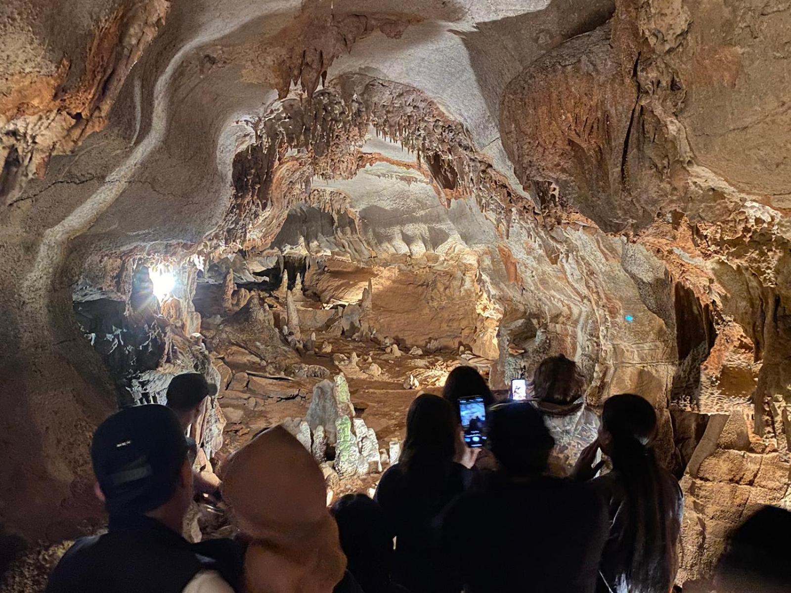 Endless Caverns Rv Resort & Cavern Tours Ню Маркет Екстериор снимка